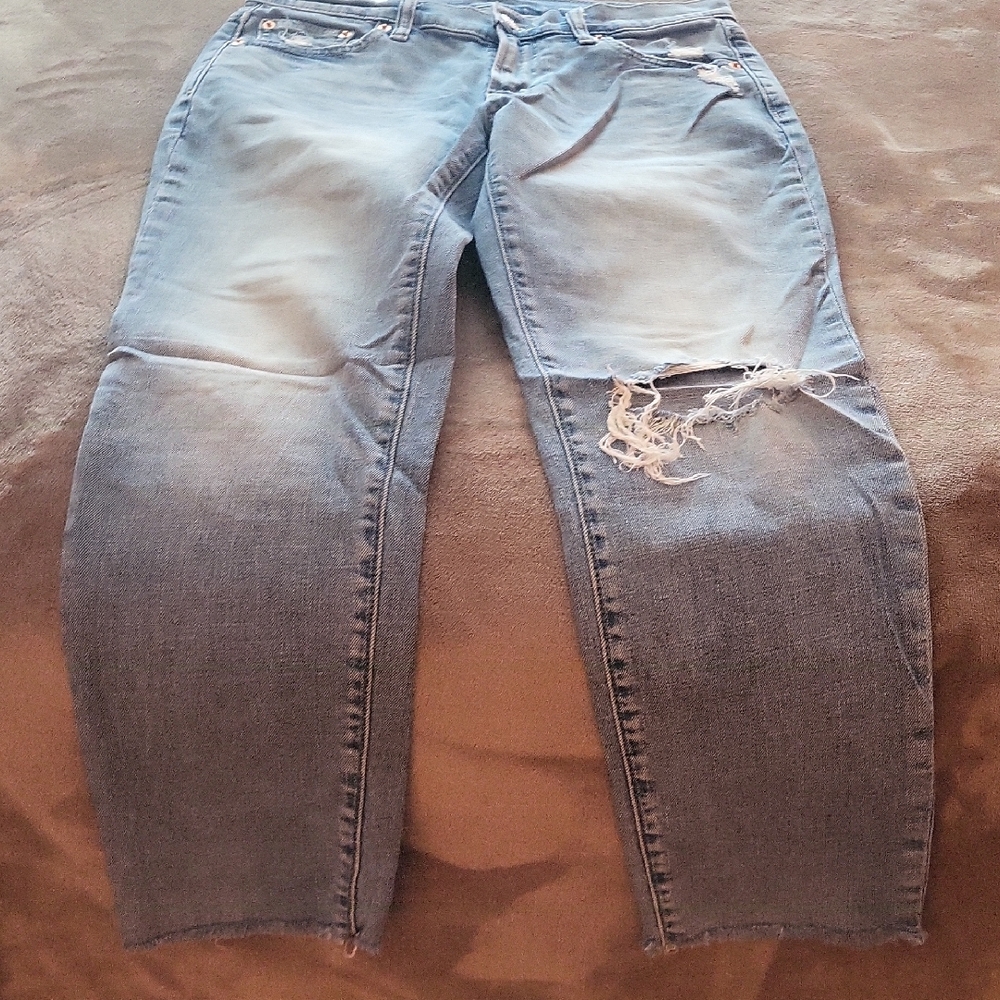 Distressed Light Blue Jeans